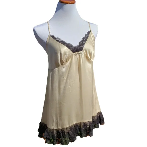VICTORIAS SECRET Short SILK Nightie Champagne Beige Black Lace Trim Sz M